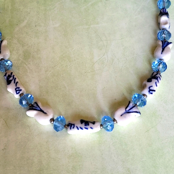 Handmade Necklace from Holland - Picture 2 of 6